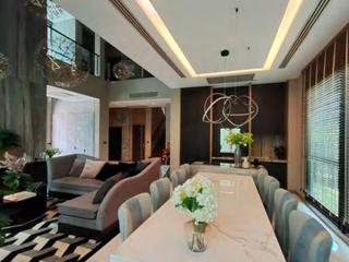 For sale 5 bedrooms house in Lak Si, Bangkok