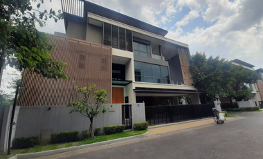 Casa en venta de 5 habitaciones en Lak Si, Bangkok