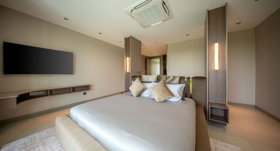 For sale 7 bedrooms house in Sattahip, Chonburi