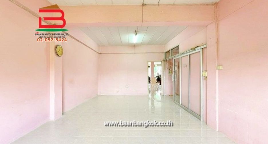 Local comercial en venta de 6 habitaciones en Khlong Luang, Pathum Thani