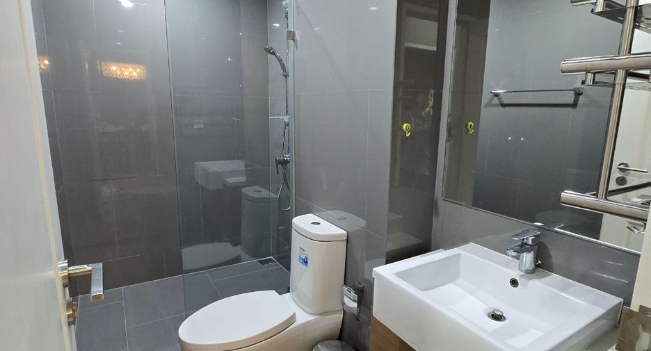 For rent 2 bedrooms condo in Sathon, Bangkok