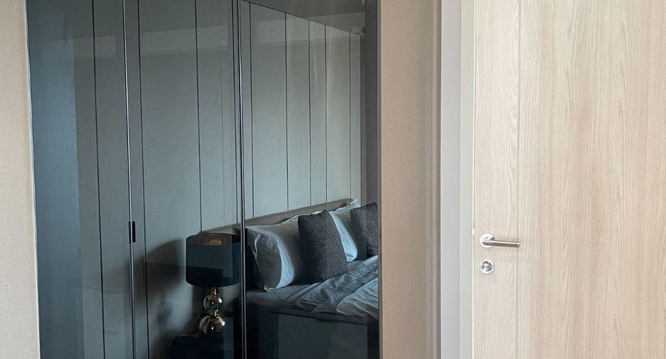 For rent and for sale 2 bedrooms condo in Pathum Wan, Bangkok