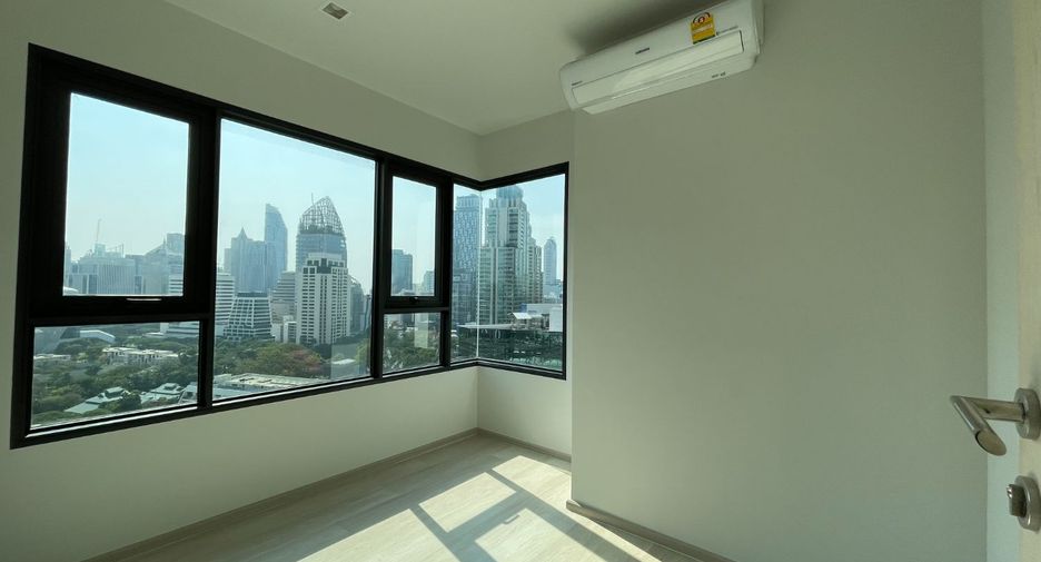 For rent and for sale 2 bedrooms condo in Pathum Wan, Bangkok