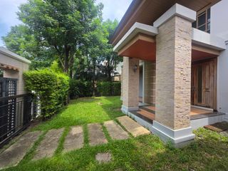 Casa en alquiler y en venta de 4 habitaciones en Suan Luang, Bangkok