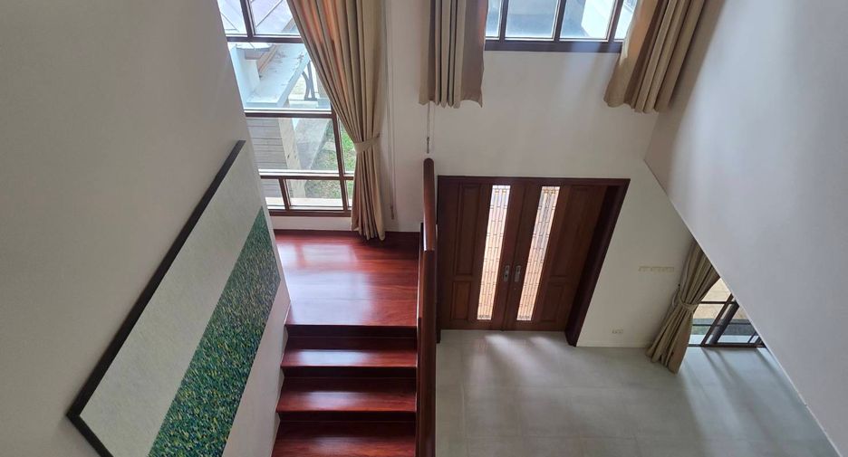 For rent and for sale 4 bedrooms house in Suan Luang, Bangkok