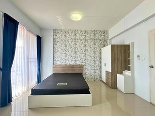 Local comercial en alquiler de 1 habitaciones en Si Racha, Chonburi