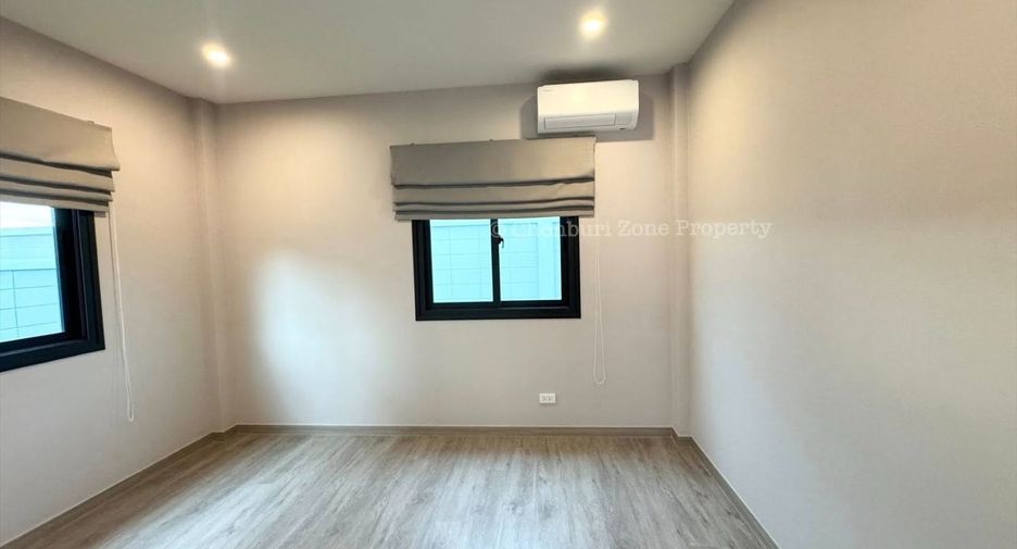 For rent 4 bedrooms house in Pluak Daeng, Rayong
