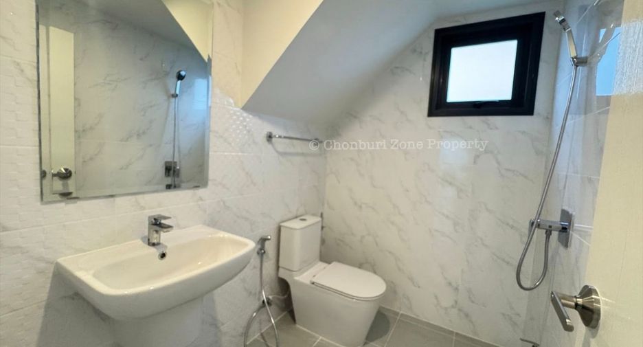 For rent 4 bedrooms house in Pluak Daeng, Rayong