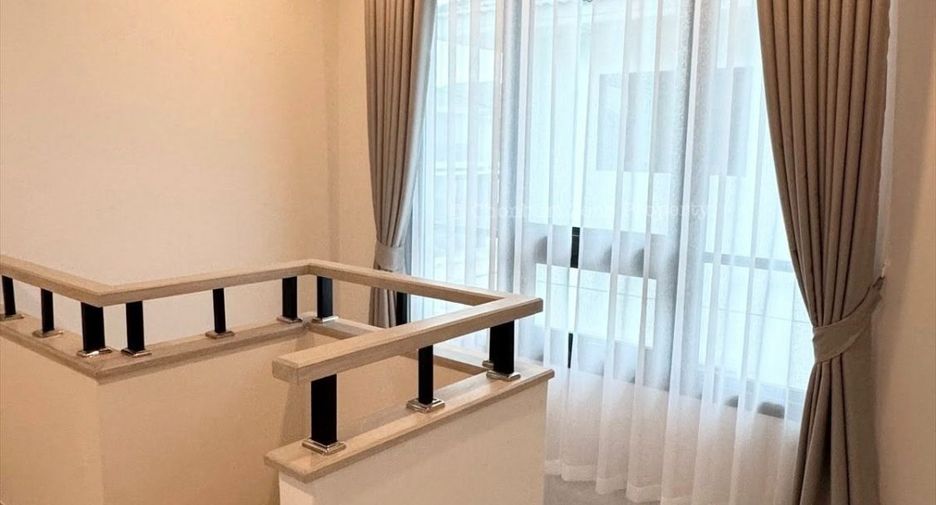 For rent 4 bedrooms house in Pluak Daeng, Rayong