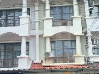 For Rent 4 Bedroom Townhouse In Mueang Chiang Mai