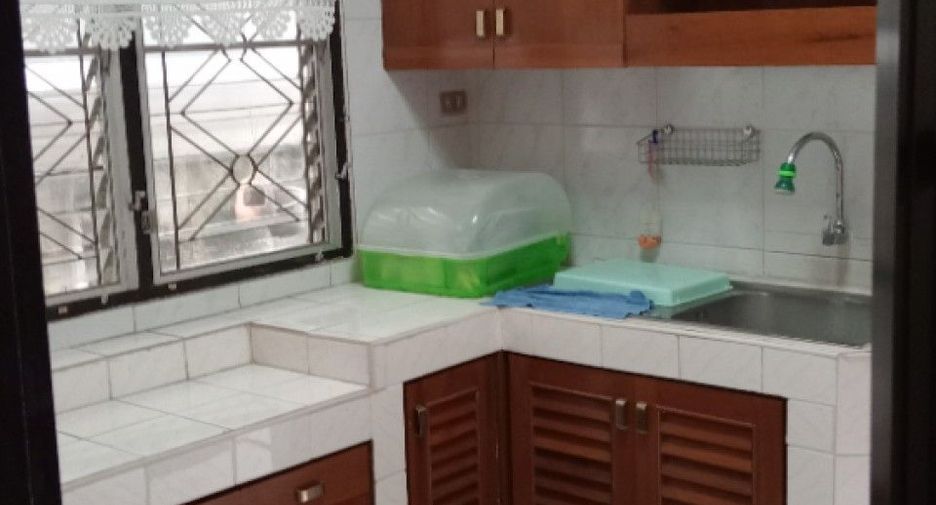 出售 公寓 独立屋 在 Mueang Lampang, Lampang