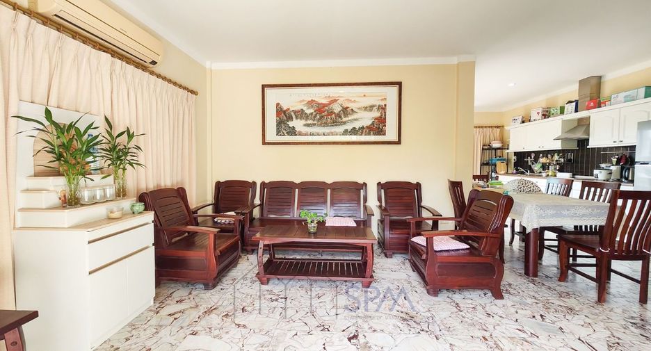 For sale 3 bedrooms villa in Hua Hin, Prachuap Khiri Khan