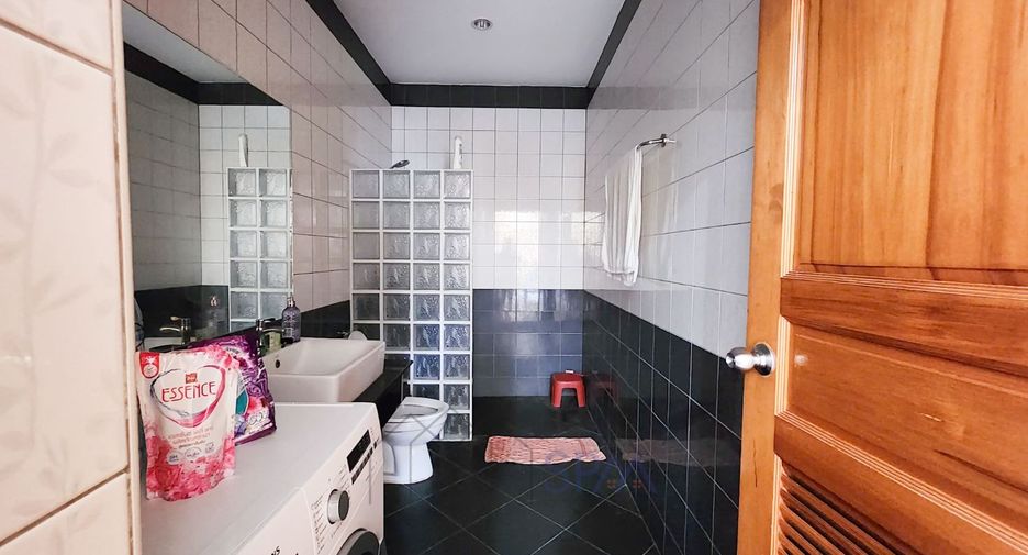 For sale 3 bedrooms villa in Hua Hin, Prachuap Khiri Khan