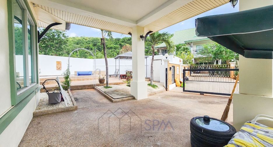 For sale 3 bedrooms villa in Hua Hin, Prachuap Khiri Khan
