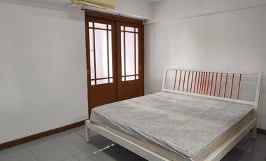 For sale 2 bedrooms condo in Sathon, Bangkok