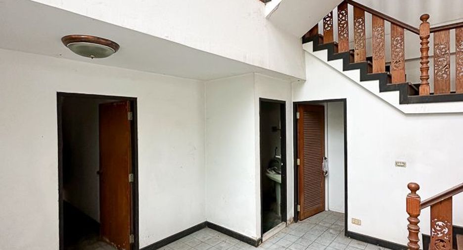 For sale 3 bedrooms townhouse in Mae Rim, Chiang Mai