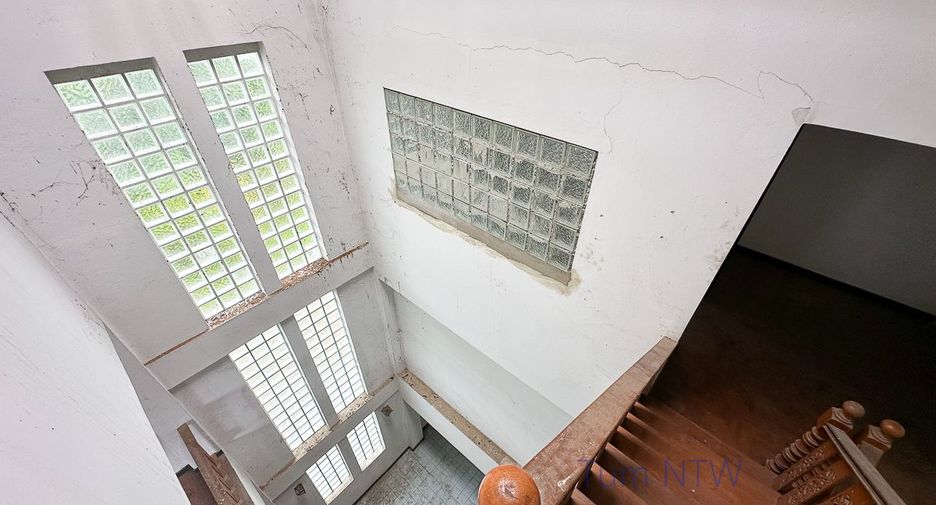 For sale 3 bedrooms townhouse in Mae Rim, Chiang Mai