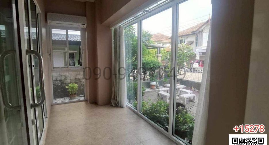 For rent 3 bedrooms house in Lat Phrao, Bangkok