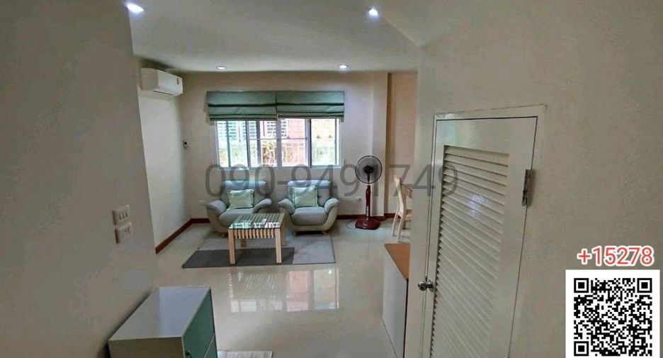 For rent 3 bedrooms house in Lat Phrao, Bangkok