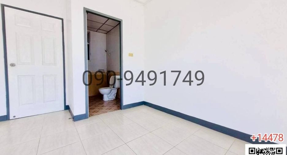 À vendre 4 chambres appartement avec services à Lat Krabang, Bangkok