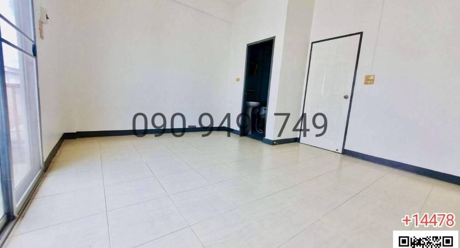 À vendre 4 chambres appartement avec services à Lat Krabang, Bangkok