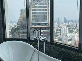 出租 和 出售 5 卧室 公寓 在 Watthana, 曼谷