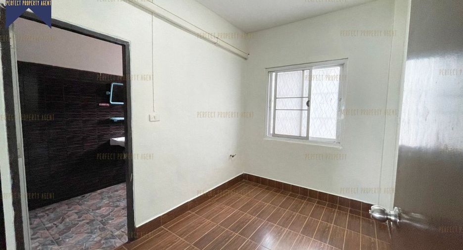 Lagerhaus zum Kauf mit 30 Zimmer in Mueang Chon Buri, Chonburi