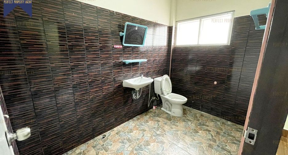 Lagerhaus zum Kauf mit 30 Zimmer in Mueang Chon Buri, Chonburi