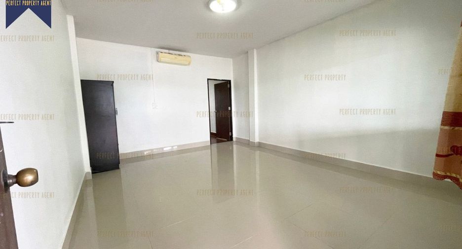 Lagerhaus zum Kauf mit 30 Zimmer in Mueang Chon Buri, Chonburi