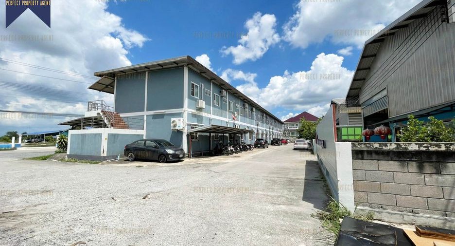 Lagerhaus zum Kauf mit 30 Zimmer in Mueang Chon Buri, Chonburi