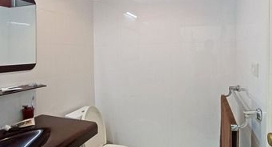 ขาย 4 ห้องนอน คอนโด ใน คลองเตย, กรุงเทพฯ
