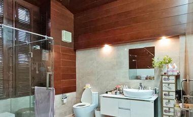 À vendre 4 chambres condo à Khlong Toei, Bangkok