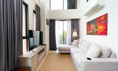 À louer 2 chambres condo à Phra Khanong, Bangkok