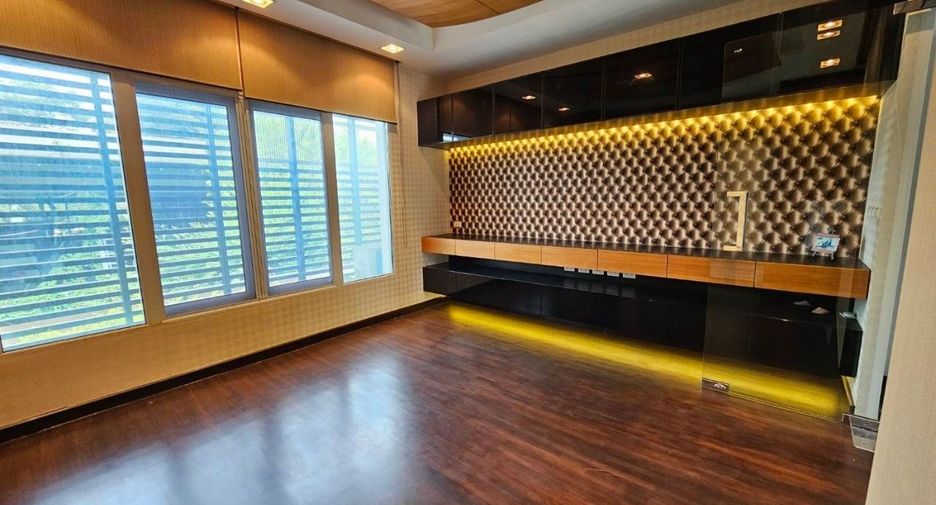 Haus zum Kauf mit 3 Zimmer in Chatuchak, Bangkok