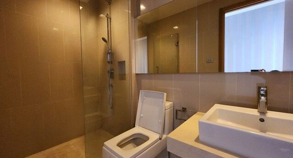 Wohnung zur Miete mit 3 Zimmer in Khlong Toei, Bangkok