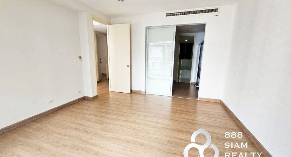 For sale 2 bedrooms condo in Huai Khwang, Bangkok