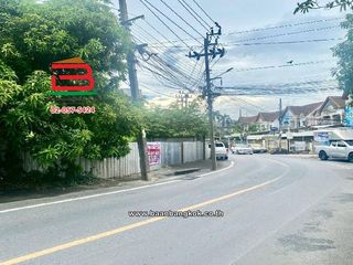 Terreno en alquiler y en venta en Taling Chan, Bangkok
