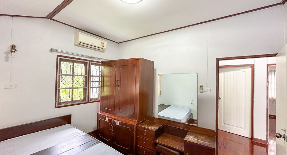 For rent 3 bedrooms house in Mueang Chiang Mai, Chiang Mai