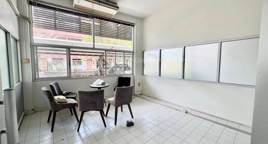 Oficina en alquiler en Si Racha, Chonburi
