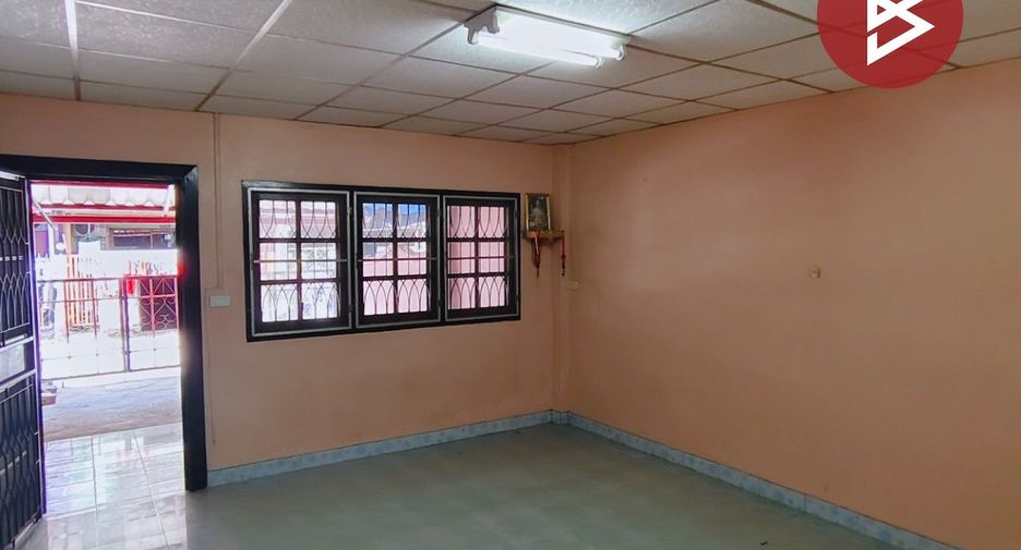 Casa adosada en venta de estudio en Bang Pa-in, Phra Nakhon Si Ayutthaya
