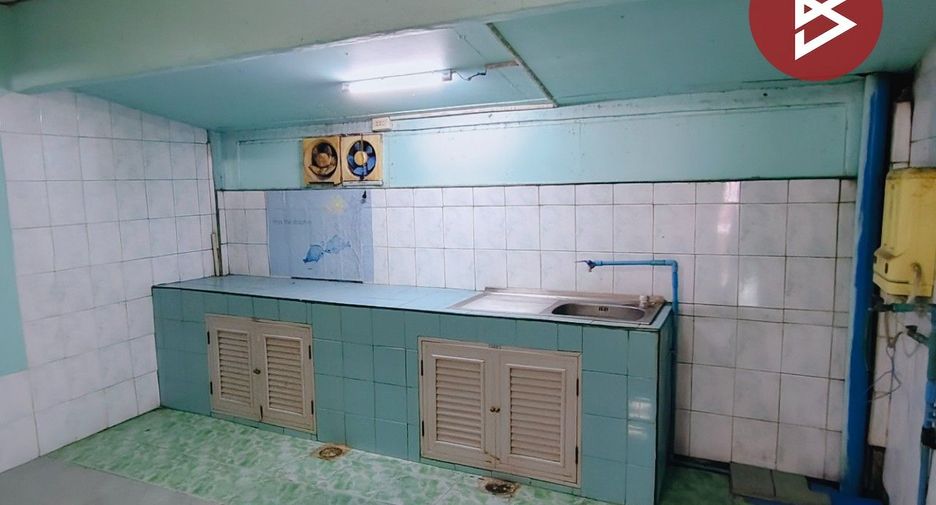 Casa adosada en venta de estudio en Bang Pa-in, Phra Nakhon Si Ayutthaya