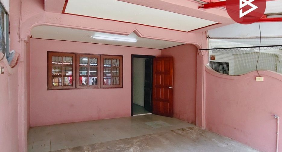 Casa adosada en venta de estudio en Bang Pa-in, Phra Nakhon Si Ayutthaya