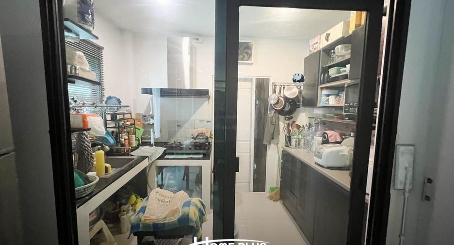 Casa en venta de 4 habitaciones en Sai Mai, Bangkok