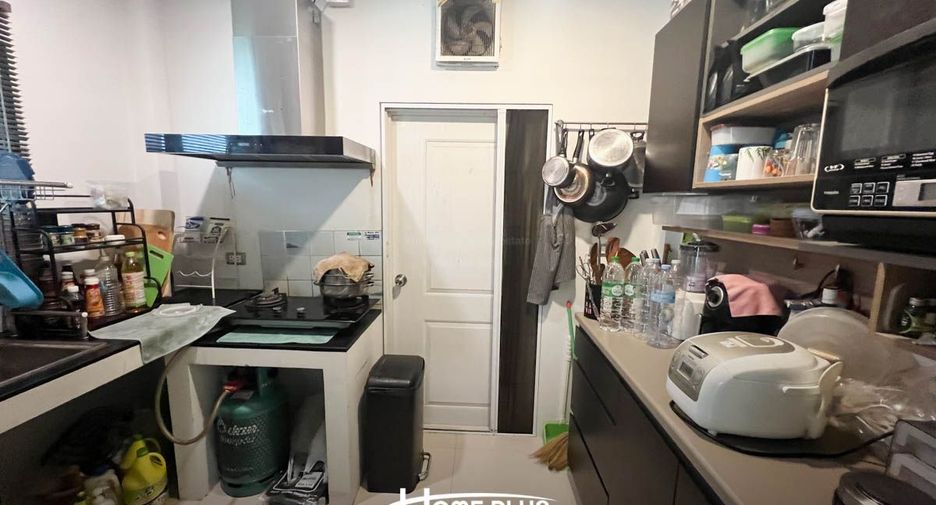 Casa en venta de 4 habitaciones en Sai Mai, Bangkok