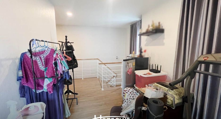Casa en venta de 4 habitaciones en Sai Mai, Bangkok
