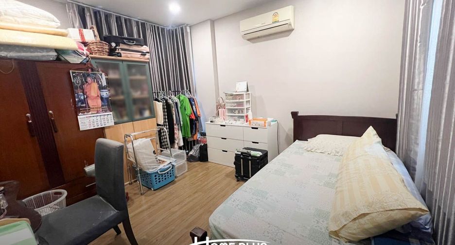 Casa en venta de 4 habitaciones en Sai Mai, Bangkok