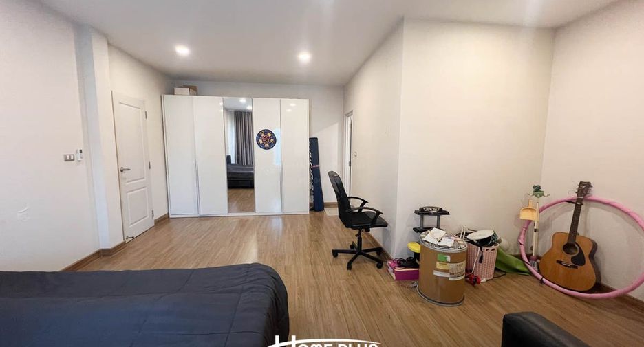 Casa en venta de 4 habitaciones en Sai Mai, Bangkok