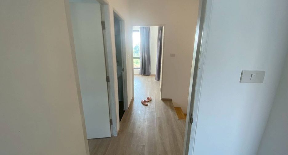 For sale 3 bedrooms townhouse in Lat Lum Kaeo, Pathum Thani