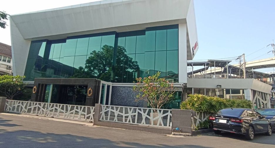 Büro zur Miete und zum Kauf mit 4 Zimmer in Bang Kapi, Bangkok