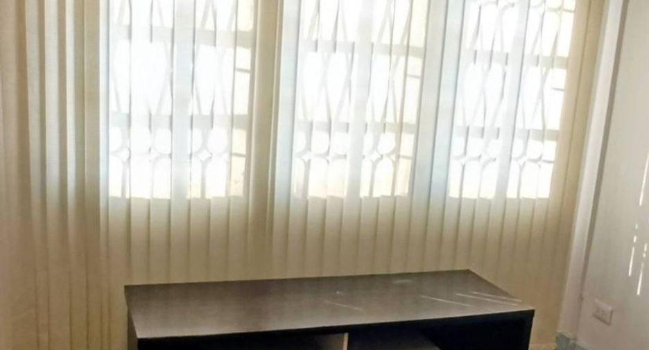 Büro zur Miete und zum Kauf mit 4 Zimmer in Bang Kapi, Bangkok